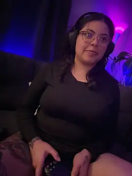 drizzypeach602 online show from 11-24-25, 06:13