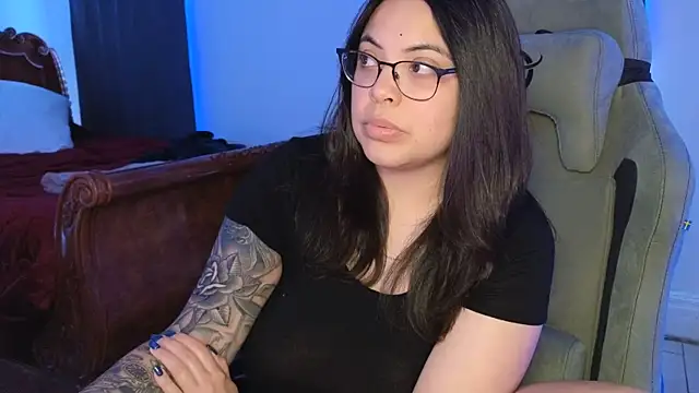 drizzypeach602 online show from 12-15-25, 03:00