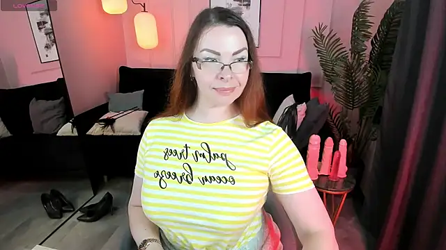 MrsIngrid online show from 07-18-26, 07:12
