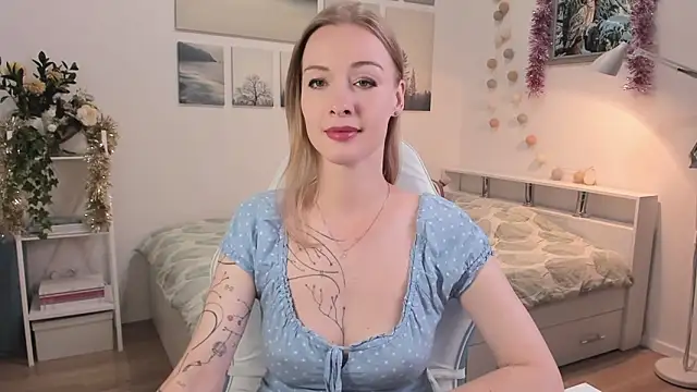 MissRightX online show from 11-12-25, 10:15