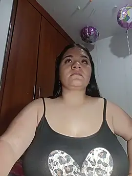 Snapshot of Van3orgasm4me chatting on 10-29-25, 05:31 Van3orgasm4me online show from 10-29-25, 05:31