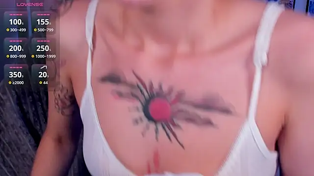Snapshot of LianaFord chatting on 05-03-26, 04:46 LianaFord online show from 05-03-26, 04:46