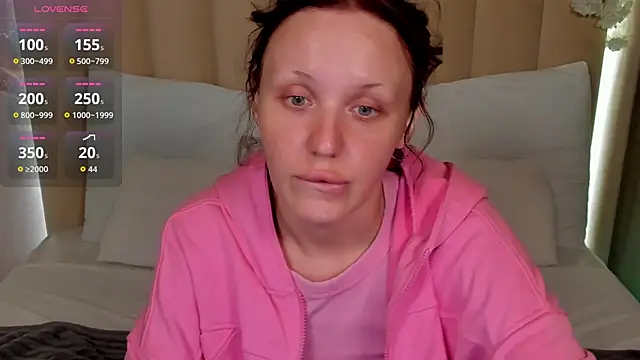 Snapshot of LianaFord chatting on 05-21-26, 04:30 LianaFord online show from 05-21-26, 04:30