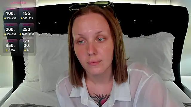 Snapshot of LianaFord chatting on 05-26-26, 05:03 LianaFord online show from 05-26-26, 05:03