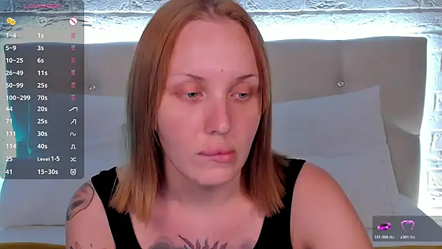Snapshot of LianaFord chatting on 06-17-26, 01:34 LianaFord online show from 06-17-26, 01:34
