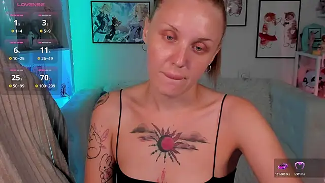 Snapshot of LianaFord chatting on 06-26-26, 05:12 LianaFord online show from 06-26-26, 05:12