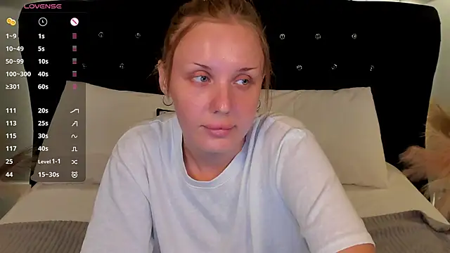 Snapshot of LianaFord chatting on 07-19-26, 04:49 LianaFord online show from 07-19-26, 04:49