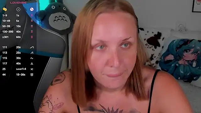 Snapshot of LianaFord chatting on 07-27-26, 07:48 LianaFord online show from 07-27-26, 07:48