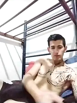 Snapshot of BIG___BEN chatting on 12-21-24, 07:56 BIG BEN online show from 12-21-24, 07:56