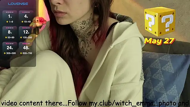 Snapshot of Witch_Emma chatting on 05-27-26, 07:16 Witch Emma online show from 05-27-26, 07:16
