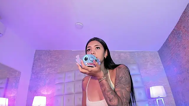 Snapshot of AntonellaRossi chatting on 11-10-25, 07:46 AntonellaRossi online show from 11-10-25, 07:46