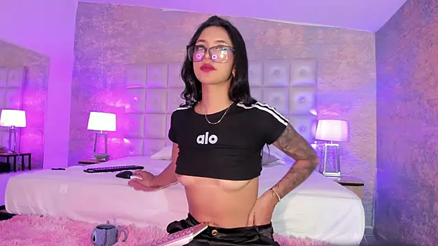 Snapshot of AntonellaRossi chatting on 11-20-25, 07:46 AntonellaRossi online show from 11-20-25, 07:46