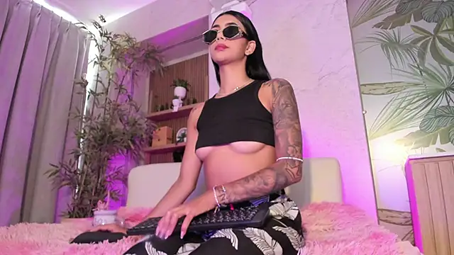 AntonellaRossi online show from 05-12-26, 08:06