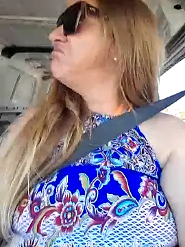 Snapshot of BubblegumCj chatting on 02-22-26, 03:29 BubblegumCj online show from 02-22-26, 03:29