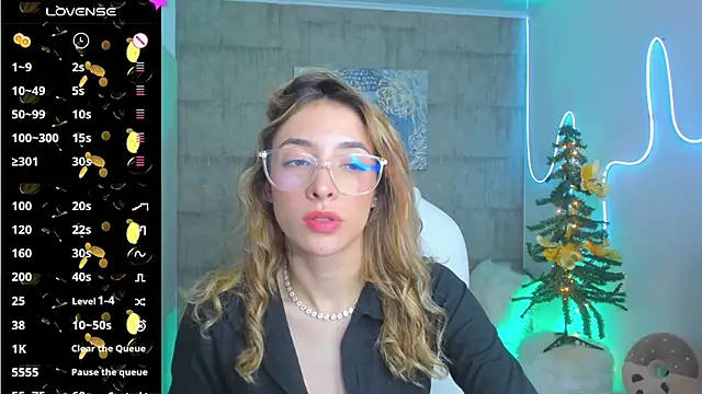 Snapshot of barbie_scoth_ chatting on 12-22-24, 10:15 barbie scoth online show from 12-22-24, 10:15