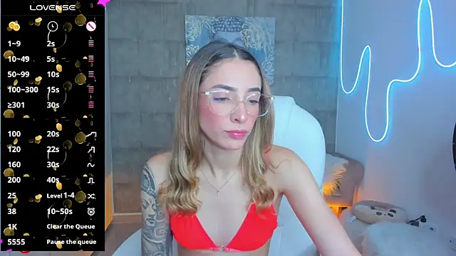 Snapshot of barbie_scoth_ chatting on 01-05-25, 04:06 barbie scoth online show from 01-05-25, 04:06