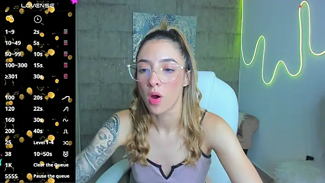 Snapshot of barbie_scoth_ chatting on 03-01-25, 02:37 barbie scoth online show from 03-01-25, 02:37