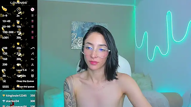 Snapshot of barbie_scoth_ chatting on 09-22-25, 03:19 barbie scoth online show from 09-22-25, 03:19