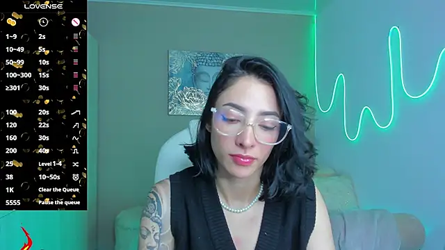 Snapshot of barbie_scoth_ chatting on 10-11-25, 03:17 barbie scoth online show from 10-11-25, 03:17