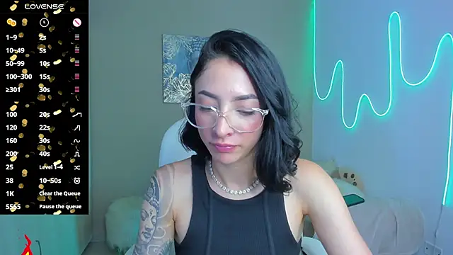 Snapshot of barbie_scoth_ chatting on 10-23-25, 07:56 barbie scoth online show from 10-23-25, 07:56