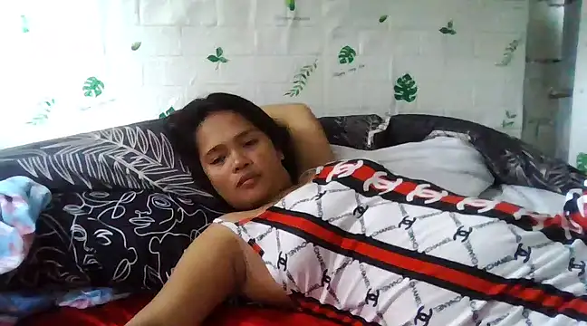 Snapshot of Silly_Girl21 chatting on 03-08-25, 08:44 Silly Girl21 online show from 03-08-25, 08:44