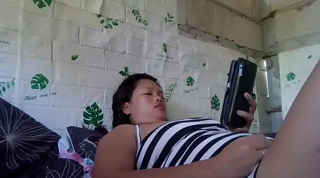 Snapshot of Silly_Girl21 chatting on 03-14-25, 12:54 Silly Girl21 online show from 03-14-25, 12:54