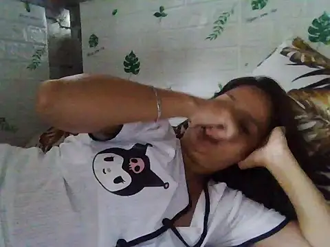 Snapshot of Silly_Girl21 chatting on 10-04-25, 01:14 Silly Girl21 online show from 10-04-25, 01:14