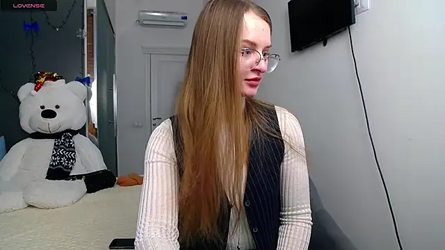 KateJonson online show from 02-10-25, 01:33