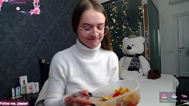 KateJonson online show from 11-21-25, 07:29