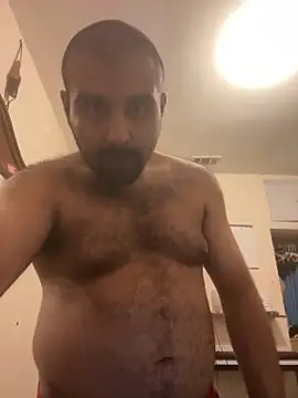 Snapshot of imyogi23 chatting on 12-22-25, 05:26 imyogi23 online show from 12-22-25, 05:26