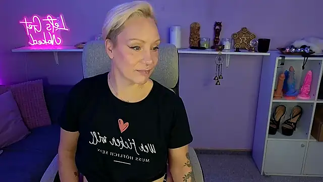 Jan ina online show from 11-20-25, 06:07