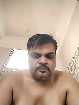 Snapshot of Desi_Londa_143 chatting on 06-14-26, 04:47 Desi Londa 143 online show from 06-14-26, 04:47