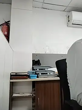 Desi Londa 143 online show from 07-07-26, 06:47