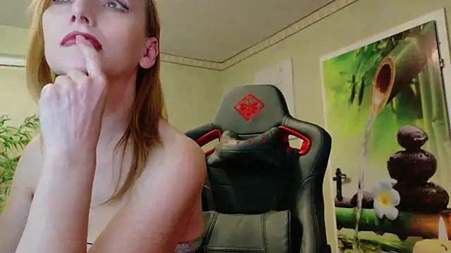 Snapshot of HotLana69 chatting on 01-20-25, 06:21 HotLana69 online show from 01-20-25, 06:21