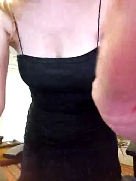 Snapshot of HotLana69 chatting on 03-13-25, 04:56 HotLana69 online show from 03-13-25, 04:56