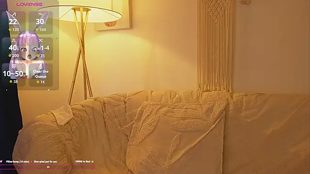 Snapshot of bunnycuteshy chatting on 10-27-25, 06:56 bunnycuteshy online show from 10-27-25, 06:56