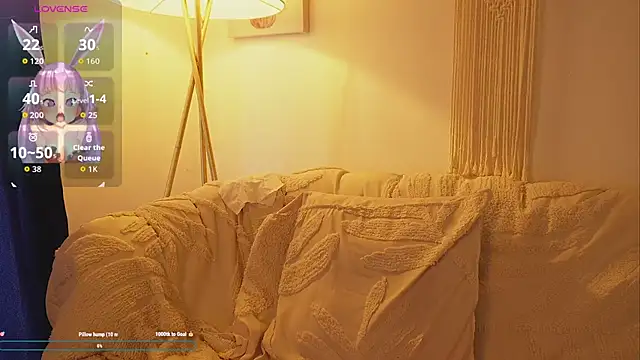 Snapshot of bunnycuteshy chatting on 10-28-25, 02:42 bunnycuteshy online show from 10-28-25, 02:42