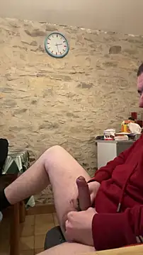 Snapshot of yann2392 chatting on 12-23-25, 12:08 yann2392 online show from 12-23-25, 12:08