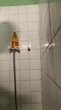 Snapshot of yann2392 chatting on 01-14-26, 02:44 yann2392 online show from 01-14-26, 02:44