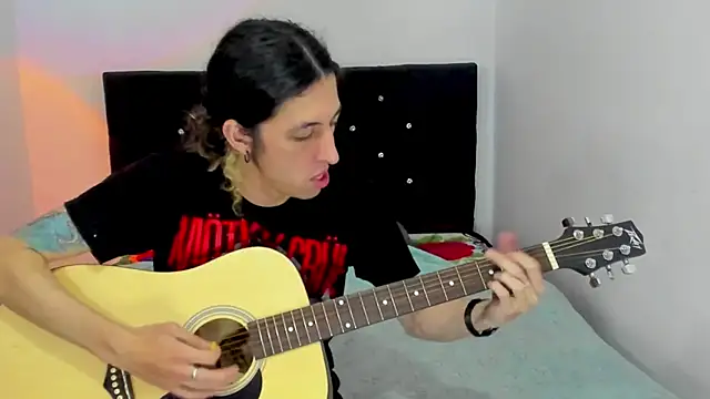 Snapshot of shelby__hotshoww chatting on 12-13-24, 12:42 shelby hotshoww online show from 12-13-24, 12:42