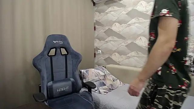 SerzhKorol1 online show from 10-24-25, 06:43