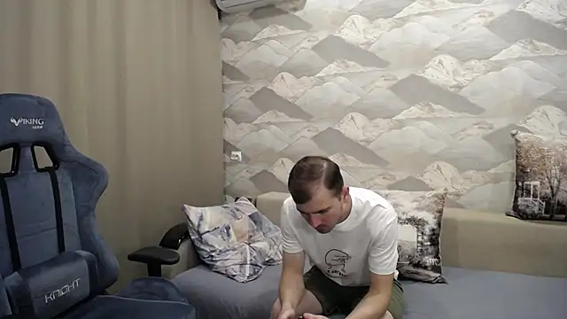 SerzhKorol1 online show from 11-06-25, 05:08