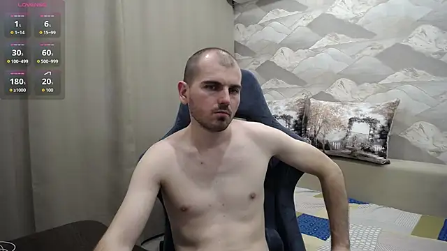 Snapshot of SerzhKorol1 chatting on 06-15-26, 02:19 SerzhKorol1 online show from 06-15-26, 02:19