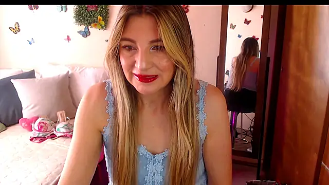 Snapshot of Jolie-Mature chatting on 07-26-26, 05:53 Jolie-Mature online show from 07-26-26, 05:53