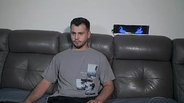 Snapshot of CrazyDom1 chatting on 08-02-26, 12:03 CrazyDom1 online show from 08-02-26, 12:03