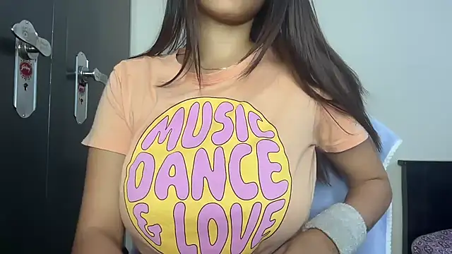 Snapshot of riya_stream chatting on 03-21-25, 09:01 riya stream online show from 03-21-25, 09:01