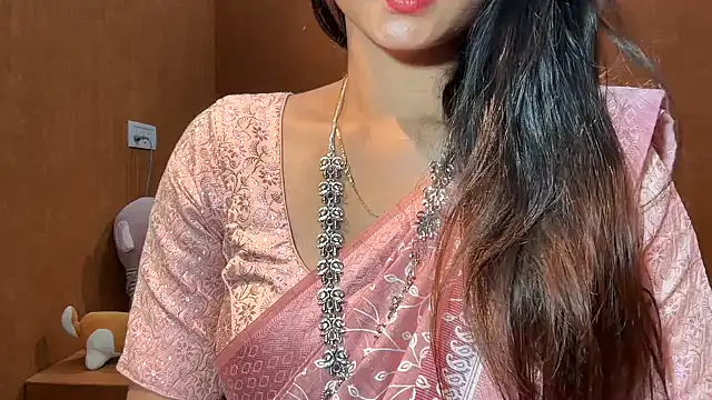 Snapshot of riya_stream chatting on 09-29-25, 04:56 riya stream online show from 09-29-25, 04:56