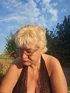milfchantal4 online show from 06-28-26, 05:24