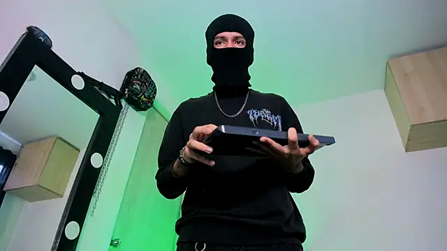 Samuel Suarez online show from 09-21-25, 08:54