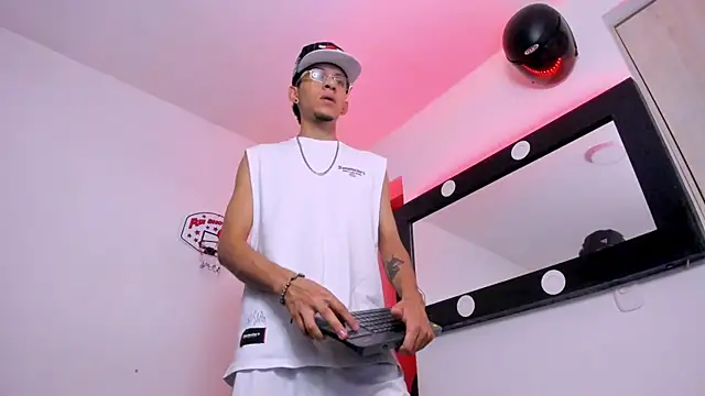 Samuel Suarez online show from 07-09-26, 03:10